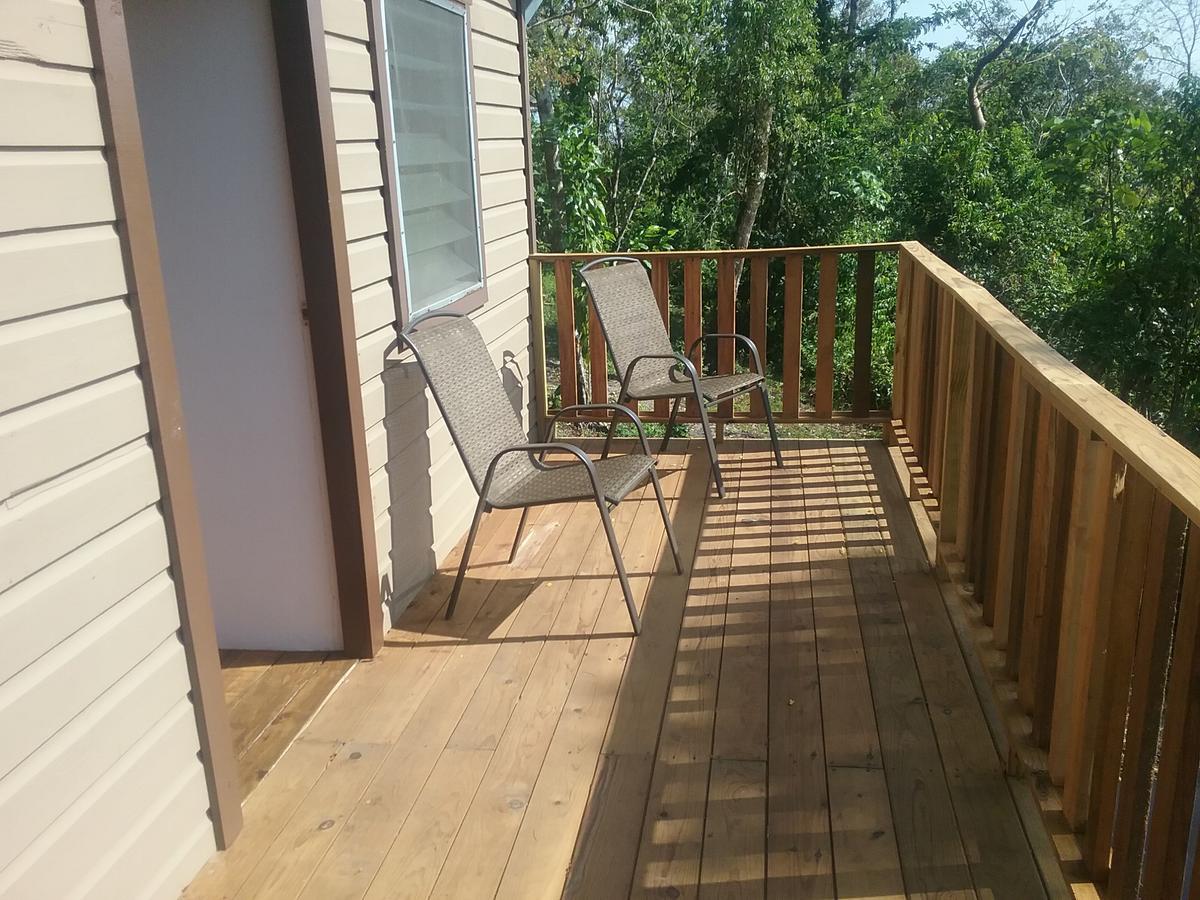 Hidden Haven Hostel Unitedville Exterior photo